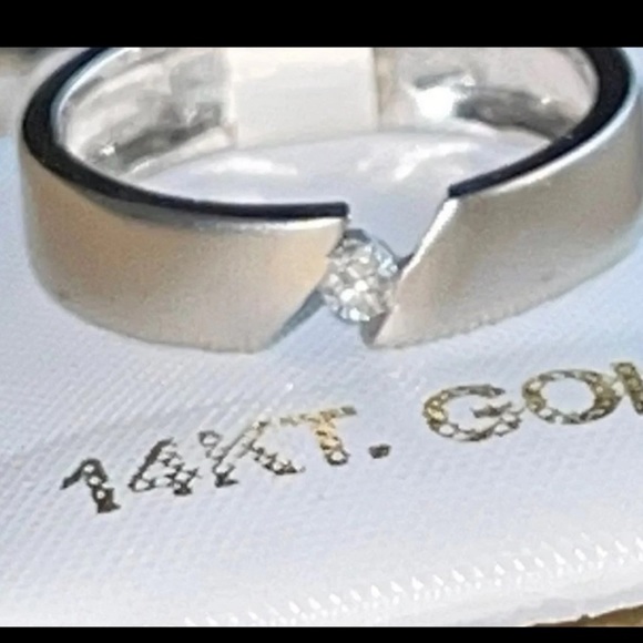 14k diamond band